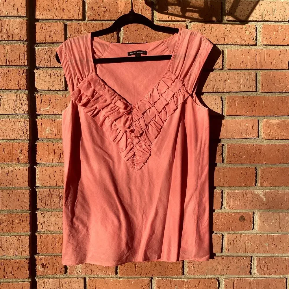 Banana Republic pink cotton sleeveless blouse